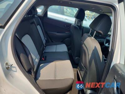 Zdjęcie 10 z 12 samochodu: 2021 HYUNDAI KONA SE VIN:KM8K1CAAXMU702772 - miniatura