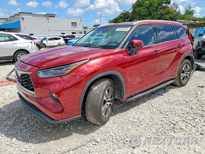 2022 TOYOTA HIGHLANDER XLE 5TDGZRAH2NS550561 - główne zdjęcie licytacji z USA - miniatura