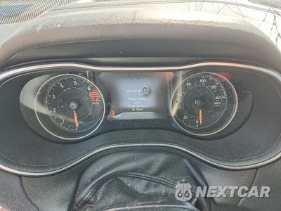 Zdjęcie 9 z 13 samochodu: 2023 JEEP CHEROKEE ALTITUDE LUX VIN:1C4PJMMB1PD114400 - miniatura