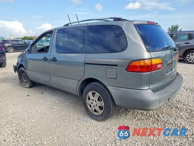 Drugie zdjęcie samochodu z przodu: 1999 TOYOTA SIENNA LE VIN:4T3ZF13CXXU123571 - miniatura