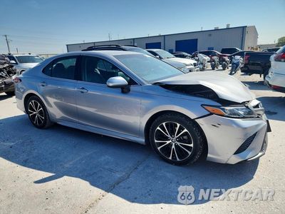 Czwarte zdjęcie samochodu z boku: 2018 TOYOTA CAMRY SE VIN:4T1B11HK5JU149625 - miniatura