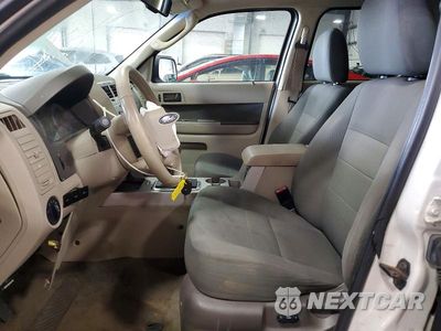 Zdjęcie 7 z 13 samochodu: 2009 FORD ESCAPE XLT VIN:1FMCU03G99KA26409 - miniatura
