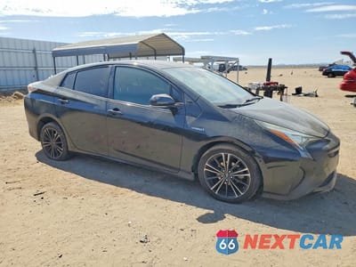 Czwarte zdjęcie samochodu z boku: 2018 TOYOTA PRIUS TWO VIN:JTDKBRFU9J3072932 - miniatura
