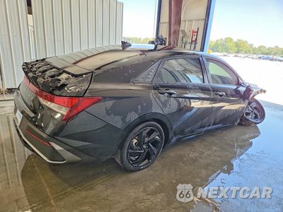 Trzecie zdjęcie samochodu z tyłu: 2026 HYUNDAI ELANTRA SEL SPORT VIN:KMHLM4DG5TU163719 - miniatura