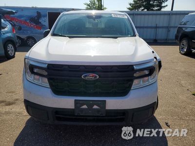Piąte zdjęcie samochodu w środku: 2023 FORD MAVERICK XL VIN:3FTTW8E31PRA07644 - miniatura