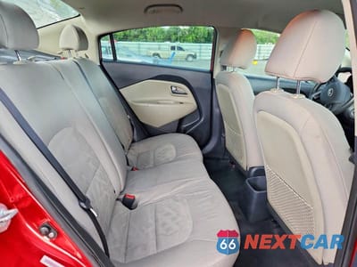 Zdjęcie 10 z 12 samochodu: 2014 KIA RIO LX VIN:KNADM4A30E6370744 - miniatura