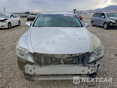 Piąte zdjęcie samochodu w środku: 2012 LEXUS LS 460L VIN:JTHDL5EF9C5004315 - miniatura