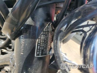 Zdjęcie 9 z 9 samochodu: 2000 HONDA VT1100 T VIN:1HFSC3701YA201084 - miniatura