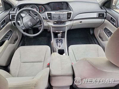 Zdjęcie 8 z 12 samochodu: 2015 HONDA ACCORD LX VIN:1HGCR2F34FA116449 - miniatura