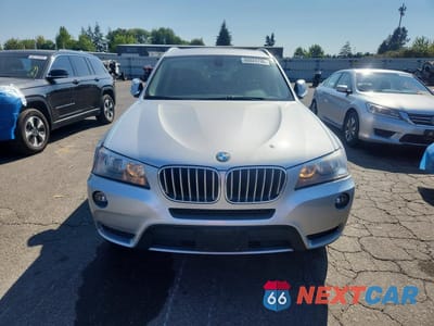 Piąte zdjęcie samochodu w środku: 2014 BMW X3 XDRIVE28I VIN:5UXWX9C50E0D27573 - miniatura