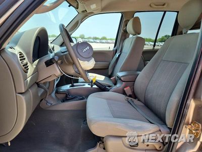 Zdjęcie 7 z 13 samochodu: 2007 JEEP LIBERTY LIMITED VIN:1J4GL58K87W641147 - miniatura