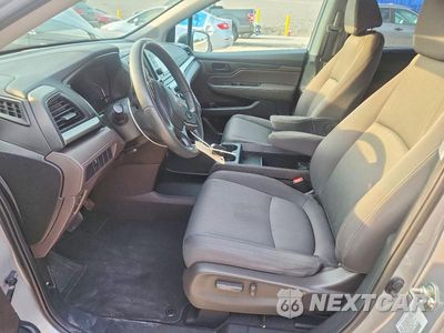 Zdjęcie 7 z 13 samochodu: 2019 HONDA ODYSSEY LX VIN:5FNRL6H26KB115844 - miniatura