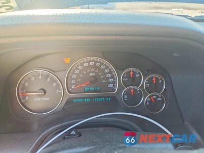 Zdjęcie 9 z 13 samochodu: 2004 GMC ENVOY VIN:1GKDT13S642342398 - miniatura