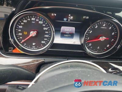 Zdjęcie 9 z 13 samochodu: 2017 MERCEDES-BENZ E 300 4MATIC VIN:WDDZF4KB7HA063412 - miniatura