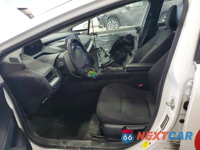 Zdjęcie 7 z 13 samochodu: 2023 TOYOTA PRIUS LE VIN:JTDADABU2P3002338 - miniatura