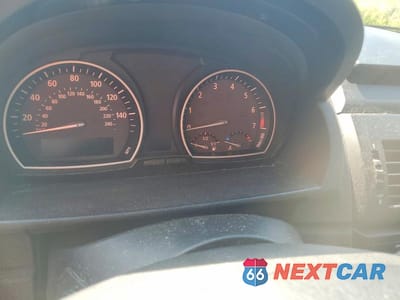 Zdjęcie 9 z 12 samochodu: 2005 BMW X3 3.0I VIN:WBXPA93405WD19553 - miniatura