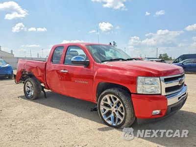Czwarte zdjęcie samochodu z boku: 2011 CHEVROLET SILVERADO C1500 LT VIN:1GCRCSE0XBZ437893 - miniatura