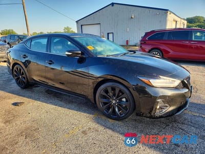 Czwarte zdjęcie samochodu z boku: 2021 NISSAN MAXIMA SR VIN:1N4AA6EV9MC510382 - miniatura