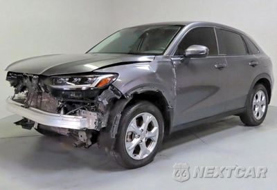 Drugie zdjęcie samochodu z przodu: 2024 HONDA HR-V LX VIN:3CZRZ1H32RM737142 - miniatura