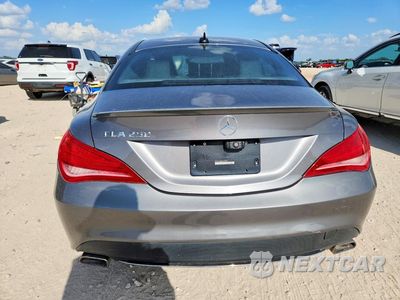 Zdjęcie 6 z 12 samochodu: 2015 MERCEDES-BENZ CLA 250 VIN:WDDSJ4EB6FN186975 - miniatura