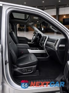 Piąte zdjęcie samochodu w środku: 2017 FORD F350 SUPER DUTY VIN:1FT8W3DT0HEC30594 - miniatura