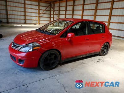 2011 NISSAN VERSA 1.8 S 3N1BC1CP6BL505502 - główne zdjęcie licytacji z USA - miniatura