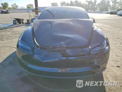 Piąte zdjęcie samochodu w środku: 2024 TESLA MODEL 3 VIN:5YJ3E1EAXRF823605 - miniatura