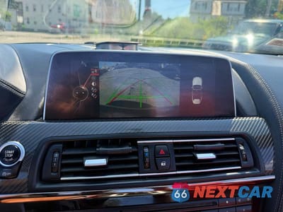 Piąte zdjęcie samochodu w środku: 2016 BMW M6 VIN:WBS6G9C59GD932047 - miniatura