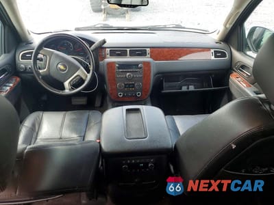 Zdjęcie 8 z 12 samochodu: 2012 CHEVROLET TAHOE K1500 LT VIN:1GNSKBE04CR311316 - miniatura