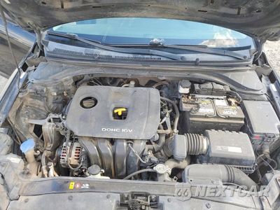 Zdjęcie 11 z 12 samochodu: 2018 HYUNDAI ELANTRA SE VIN:KMHD74LF6JU452643 - miniatura