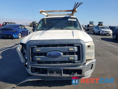Piąte zdjęcie samochodu w środku: 2014 FORD F250 SUPER DUTY VIN:1FDBF2A64EEB13686 - miniatura