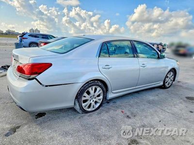 Trzecie zdjęcie samochodu z tyłu: 2012 TOYOTA AVALON BASE VIN:4T1BK3DB2CU442173 - miniatura