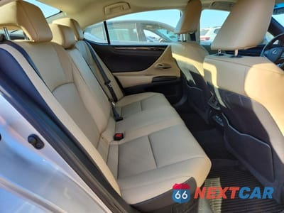 Zdjęcie 10 z 12 samochodu: 2020 LEXUS ES 300H VIN:58AD21B11LU008973 - miniatura