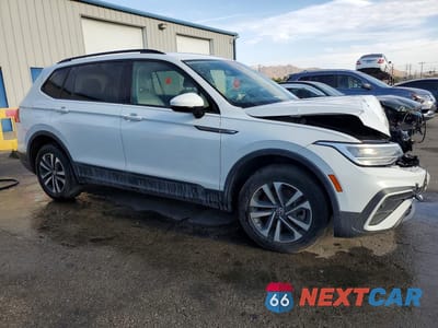 Czwarte zdjęcie samochodu z boku: 2023 VOLKSWAGEN TIGUAN S VIN:3VVRB7AX2PM065348 - miniatura