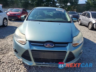 Piąte zdjęcie samochodu w środku: 2012 FORD FOCUS SE VIN:1FAHP3K2XCL351585 - miniatura