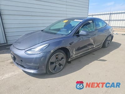2022 TESLA MODEL 3 5YJ3E1EB8NF299034 - główne zdjęcie licytacji z USA - miniatura