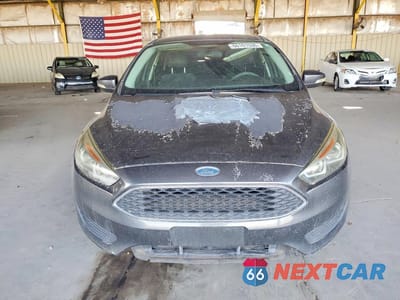 Piąte zdjęcie samochodu w środku: 2017 FORD FOCUS SE VIN:1FADP3K29HL216572 - miniatura