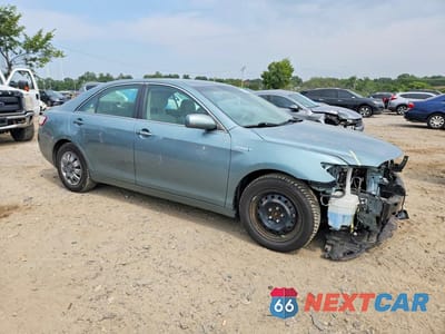 Czwarte zdjęcie samochodu z boku: 2011 TOYOTA CAMRY HYBRID VIN:4T1BB3EK6BU141791 - miniatura