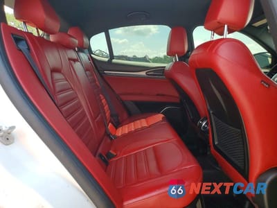 Zdjęcie 11 z 13 samochodu: 2018 ALFA ROMEO STELVIO TI SPORT VIN:ZASFAKNN6J7C10688 - miniatura