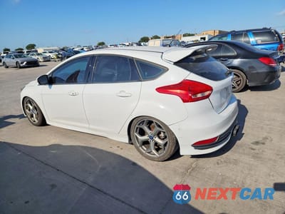 Drugie zdjęcie samochodu z przodu: 2018 FORD FOCUS ST VIN:1FADP3L96JL213470 - miniatura