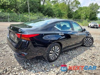 Trzecie zdjęcie samochodu z tyłu: 2024 NISSAN ALTIMA SV VIN:1N4BL4DW8RN326463 - miniatura