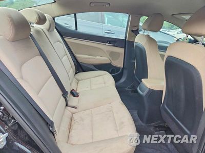 Zdjęcie 10 z 12 samochodu: 2018 HYUNDAI ELANTRA SE VIN:5NPD74LF3JH279727 - miniatura