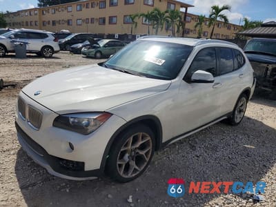 2015 BMW X1 XDRIVE28I WBAVL1C53FVY24884 - główne zdjęcie licytacji z USA - miniatura