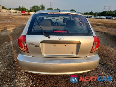 Zdjęcie 6 z 12 samochodu: 2003 KIA RIO CINCO VIN:KNADC165936131590 - miniatura
