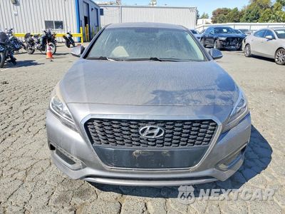 Piąte zdjęcie samochodu w środku: 2017 HYUNDAI SONATA HYBRID SE VIN:KMHE24L16HA055596 - miniatura