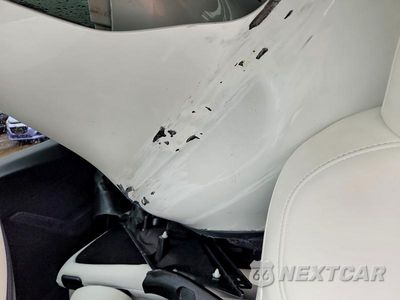 Zdjęcie 10 z 14 samochodu: 2023 TESLA MODEL Y VIN:7SAYGDEE5PF797211 - miniatura