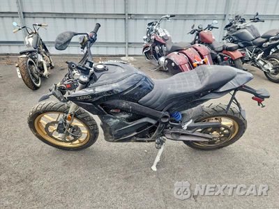 Trzecie zdjęcie samochodu z tyłu: 2018 ZERO MOTORCYCLES INC DSR 14.4 VIN:538SDDZ60JCG09952 - miniatura