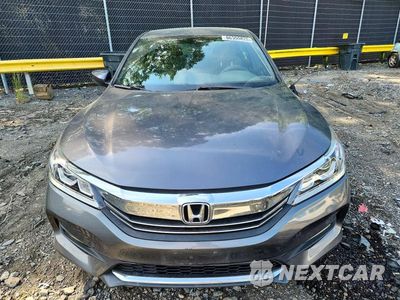 Piąte zdjęcie samochodu w środku: 2017 HONDA ACCORD SPORT VIN:1HGCR2F55HA149691 - miniatura