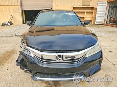 Piąte zdjęcie samochodu w środku: 2017 HONDA ACCORD SPORT VIN:1HGCR2F5XHA216558 - miniatura