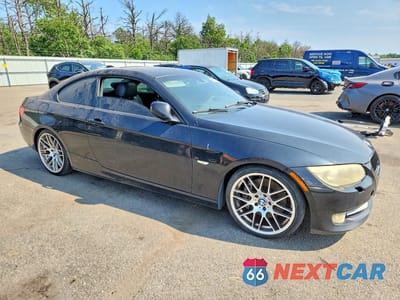 Czwarte zdjęcie samochodu z boku: 2011 BMW 335 I VIN:WBAKG7C53BE264031 - miniatura